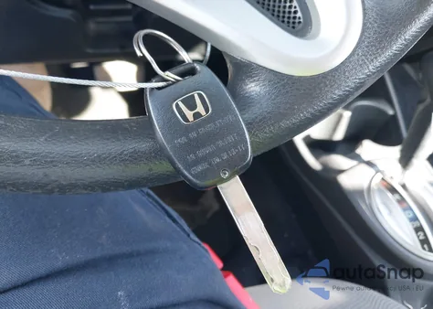 2013 Honda Fit z USA, uszkodzony, nr VIN JHMGE8H34DC060296